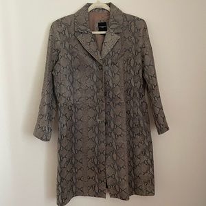 Colebrook and co leather coat gray snake style large